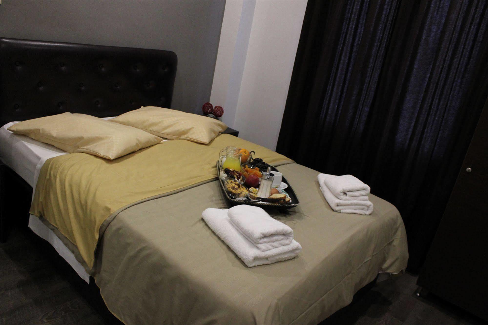 Hotel Cosmopolit Atene Esterno foto